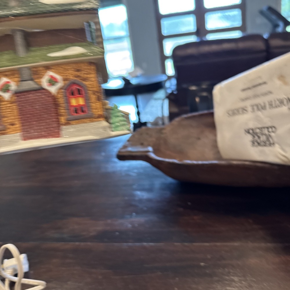 Dept 56 1993 Heritage Village North Pole Series North Pole Chapel 5626-0 DAMAGED - Picture 5 of 10